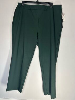 NWT Jones & Co. Deep Green Pull-On Pant
